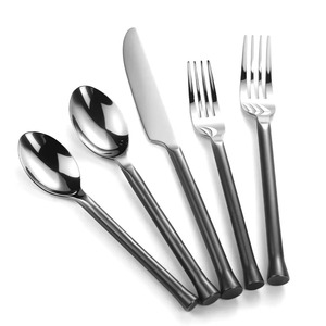 Ensemble de 5 couverts en acier inoxydable Cuillère Couteau Fourchette Passe au lave-vaisselle Utilisé dans les ustensiles de cuisine Poignées de table de couleur noire - Product Image 3