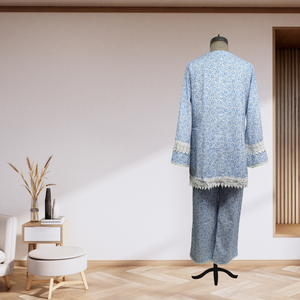 Conjunto de Kurta y Pantalón Azul de Lujo con Estampado y Detalles de Encaje, Ropa Étnica de Diseño Elegante para Mujer, Nueva Tendencia en Venta - Product Image 2