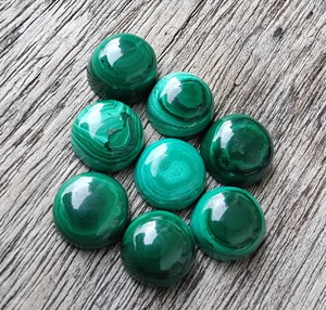 อัญมณีสีเขียวมรกตทรงหลวมอัญมณีสีเขียวเจียระไนแบบลาวาราไคต์ธรรมชาติสำหรับทำเครื่องประดับอัญมณีหลายแบบ - Product Image 2