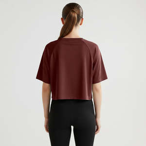 เสื้อยืดฝึกซ้อม GAI สีแดงเลือดหมู สำหรับชุดออกกำลังกาย - Product Image 2