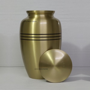 Urnes funéraires en laiton de qualité supérieure pour cendres humaines, urne en laiton avec des bandes de liberté, orbites, urnes en laiton artisanales pour cendres - Product Image 3