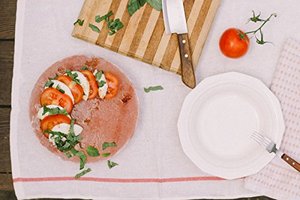 Plaques de cuisson de forme ronde au sel de l'Himalaya 2.5 - 5.5 kg, assiette de cuisson au sel rose de l'Himalaya, assiette de cuisson et de service ronde au sel - Product Image 4