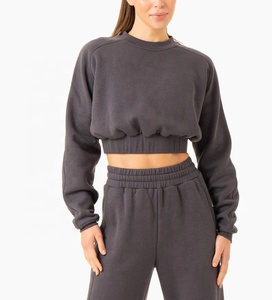 Sweat-shirt à capuche uni personnalisé en coton et polyester à boutons-pression épais et coupe carrée Sweat-shirt streetwear pour femme - Product Image 4