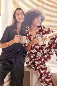 ชุดนอนสตรีไซส์ใหญ่พิเศษชุดนอนพิมพ์ลายดอกไม้ผ้าคอตตอนน้ำหนักเบาใส่สบายสำหรับใส่อยู่บ้านในฤดูใบไม้ผลิ - Product Image 5