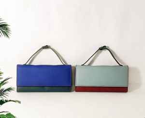 Sacs à main en cuir recyclé de style bohème faits à la main pour femmes Unique multicolore avec de belles chaînes décoration Offre Spéciale - Product Image 1