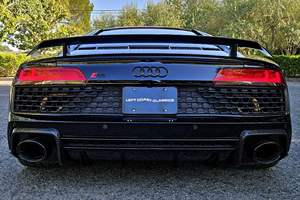 2022 R8 V10 Performance Coupé Quattro 602 ch V10, transmission intégrale, très bien équipé - Product Image 3