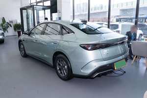 Edición Conducción Inteligente, Sedán PHEV de Alta Gama, Ideal para Familias, Motor Híbrido de 120kW, Interior de Lujo, Tamaño de Neumáticos R17, 50-70kWh - Product Image 3