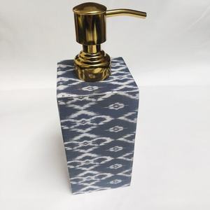 Conjunto de baño de resina de diseño hecho a mano, accesorios de tocador elegantes, jabonera, soporte para cepillo de dientes, bandeja para vaso, decoración moderna elegante - Product Image 5