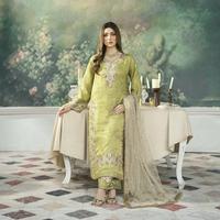 Tissu de pelouse floral A-ligne Salwar Kameez brodé à la main dames robe de soirée Style indien pakistanais fêtes de mariage Slip