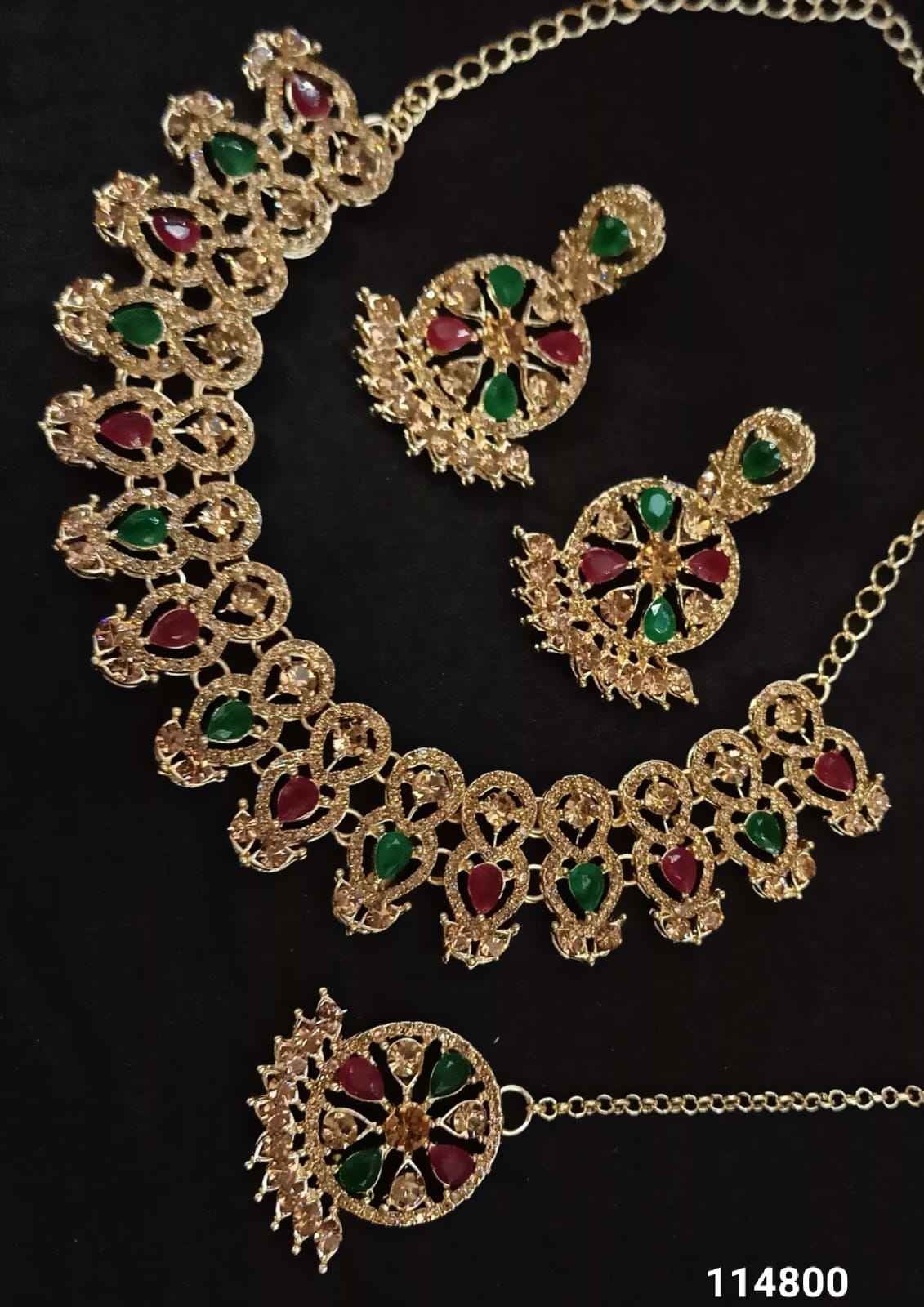 สีน้ำตาล