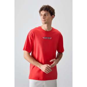 เสื้อยืดพิมพ์ลายทรงโอเวอร์ไซส์ผ้าฝ้าย 100% สำหรับผู้ชาย แอร์ จอนส์ เนื้อผ้านุ่มหนา - สีเฟียสต้า รุ่น 88356 - Product Image 1