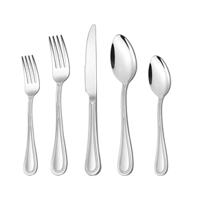 Juego de cubiertos de cuchara de cena de acero inoxidable de 6 piezas plateadas Juego de cubiertos de diseño de tendencia con espejo elegante Calidad superior inoxidable - Product Image 2