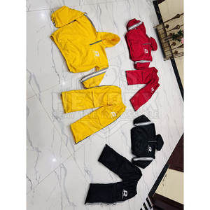 Conjunto de 2 piezas para hombre de gran venta, nuevo diseño, cortavientos y chándal de nailon estampado para estilo de calle de invierno - Product Image 3