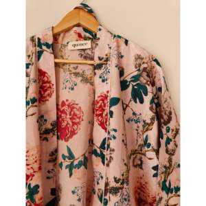 Peignoir de bain rose de luxe Botanic Bae avec ceinture, taille XL, en tissu thermique doux et respirant, avec cordon de serrage, pour l'hiver, imprimé - Product Image 2