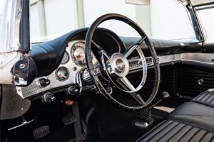 Ford Thunderbird 1957 d'occasion en excellent état, prêt à être expédié - Product Image 2
