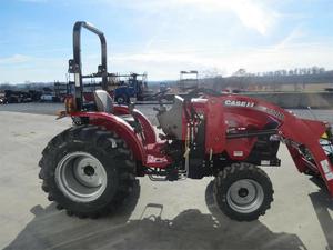 Tracteur agricole neuf Case IH FARMALL 40, qualité supérieure, prix abordable, qualité premium, parfait pour le travail agricole. - Product Image 2
