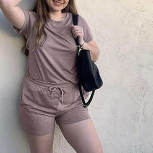 Ensemble 2 pièces pour femmes Ensembles pour femmes Hot Selling Casual Sports Short T-Shirt Shorts Fashion Letter Print Soft Home Wear Set - Product Image 2