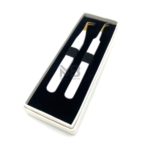 กล่องกระดาษแข็งเคลือบสีขาวแบบสองแหนบคุณภาพสูงมาก สำหรับแหนบต่อขนตา พร้อมชื่อแบรนด์ตามสั่ง - Product Image 4