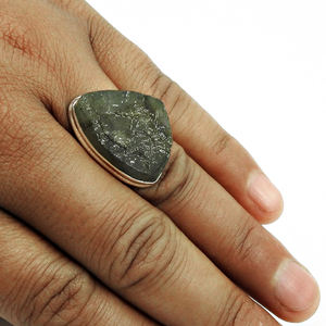 Joyería de piedras preciosas hechas a mano Vintage Natural de Plata de Ley 925 con anillo de piedras preciosas en bruto de labradorita antigua especial - Product Image 5