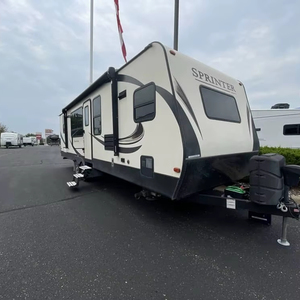 NEATLY USED 2019 Keystone Sprinter Campfire 29FK DISPONIBLE À LA VENTE - Product Image 1