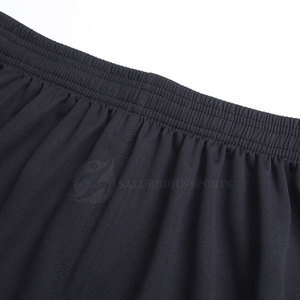 Vente en gros de haute qualité grande taille uniformes de football pour hommes vêtements de sport respirants et durables pour adultes avec impression de logo personnalisé - Product Image 5
