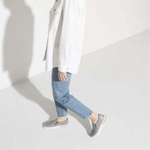 Sneaker Birkenstock Oswego Grigio Solido Taglia 10-10.5US, Design Slip-On con Fodera in Tessuto - Product Image 2