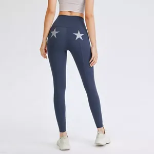 Réorganisez votre look de fitness avec des leggings pour femmes dotés d'un tissu de compression résistant aux squats et d'un tissu évacuant l'humidité pour la salle de sport - Product Image 4