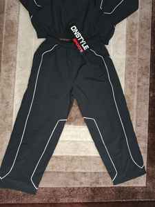 ชุดเซ็ตสปอร์ตผ้าไนลอนสำหรับผู้ชาย ดีไซน์ใหม่จาก Onstyle แบบ 2 in 1 เอวกลาง สไตล์สตรีทแวร์สำหรับฤดูหนาว - Product Image 2