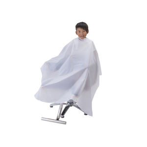 ผ้าคลุมตัดผมเด็กแบบกันน้ำ สีขาว ลายกากบาท รุ่นพื้นฐาน - Product Image 3