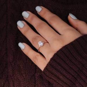 Anillo de Bodas de compromiso de oro sólido de 14 quilates personalizable Diseño DE EQUIPO PROFESIONAL 1ct D Color VS Oval Cut IGI Lab para fiestas - Product Image 3