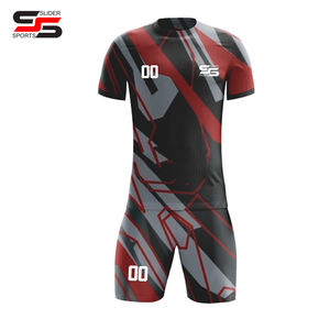 Uniforme de football tendance pour tout le monde Ensembles de football de couleur dégradée entièrement personnalisés Production en vrac Vêtements de football du Pakistan - Product Image 3