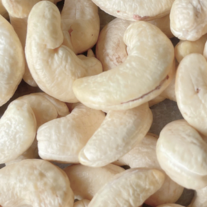 Noix de cajou brutes Offre Spéciale Noix de cajou Noix de cajou d'importation WW180, WW240, WW320 SANTIGO Prix raisonnable - Product Image 1