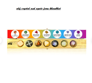 Ensemble de pierres géométriques naturelles en vrac Offre Spéciale de meilleure qualité avec boîte au prix de gros avec une qualité supérieure pour la méditation, Feng Shui - Product Image 3