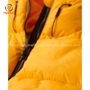 Veste d'hiver courte coupe-vent pour hommes Veste en duvet à séchage rapide pour hommes Veste confortable à capuche pour hommes Service OEM - Product Image 3