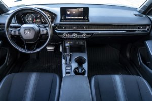 Honda Civic Sport 2024 d'occasion propre - Product Image 5