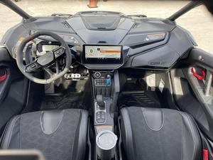 Can-Am Mavericks R X RS Triple Black ปี 2024 มือสองสำหรับขาย - Product Image 3