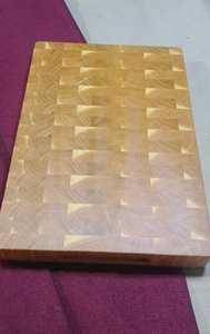 Planche à découper et plateau de service en plastique recyclé - Product Image 5