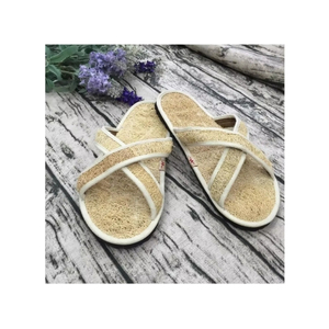 Chaussons en loofah de haute qualité pour un gommage doux des pieds et une marche intérieure écologique pour une routine de soins personnels durable - Product Image 5