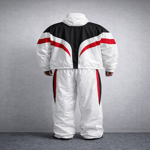 Conjunto Deportivo de Dos Piezas para Hombre, Chaqueta de Nylon con Cierre y Parches, Pantalones Deportivos, Traje Deportivo de Nylon Personalizado - Product Image 2