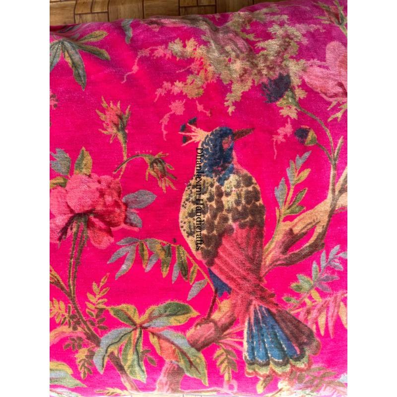 สีชมพูเข้ม