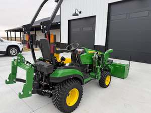 Tractor Agrícola John Deere 5100E con Cargador Frontal, 90HP, Diésel, 4x4, Multifuncional, Nuevo - Product Image 3