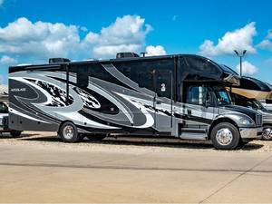Usado 2023 EN TE GRA C OACH ACCOLADE 37K Autocaravana de lujo - Product Image 3