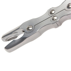 Outil chirurgical orthopédique Rongeur osseux conçu pour l'élimination et le remodelage des contours osseux dans des environnements cliniques - Product Image 2