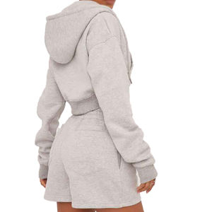 Ensemble de survêtement pour femme, short et haut en coton, tenue de sport pour la remise en forme, l'entraînement, le jogging, la course à pied, l'exercice, le port quotidien décontracté et les ventes - Product Image 5