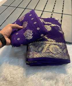 Chiffon Saree with <b>Brooches</b> and Stitched Blouse for Elegant Party Wear <b>Women</b> - Product Image 4