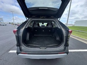 Vehículo Usado de Segunda Mano de Alta Calidad para Exportación, SUV Compacto 2024, Transmisión Automática, Paquete Estilo Todoterreno, Autonomía de 401-500 km - Product Image 6