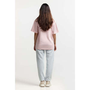 เสื้อครอปสีชมพูอ่อน รุ่น WM-KTP-SS24-052 ผ้าถักเนื้อนุ่มระบายอากาศได้ดี ตกแต่งลายดอกไม้ คุณภาพสูง ทรงลำลอง ไซส์ XS XXS สำหรับฤดูร้อน - Product Image 5