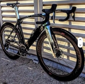 Nouveau vélo de route Trek Madone SLR 9 Gen 6 2025 - Product Image 2