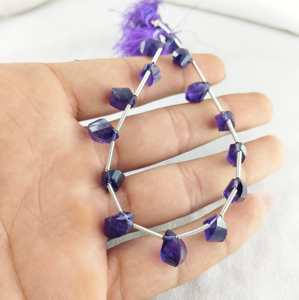 Améthyste naturelle 12x8mm perles de pierres précieuses goutte de poire 8 pouces de long brin torsadé pour la fabrication de bijoux et de bracelets - Product Image 1