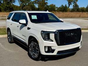Yukon Denali Ultimate 2024-2025, Limpio, Confiable, Precio Justo, 4x4, Motor Turbo V8 de 6.2L, Transmisión Automática de 10 Velocidades, Asientos de Cuero, Neumáticos R17, Disponible - Product Image 3